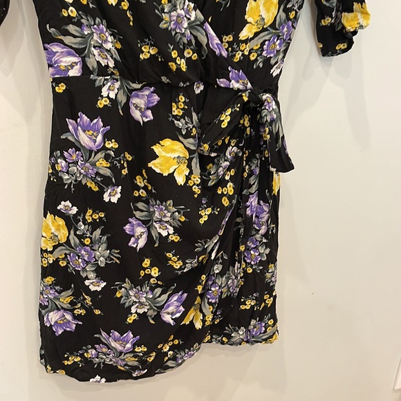 Floral Abercrombie & Finch Romper - Picture 3 of 6